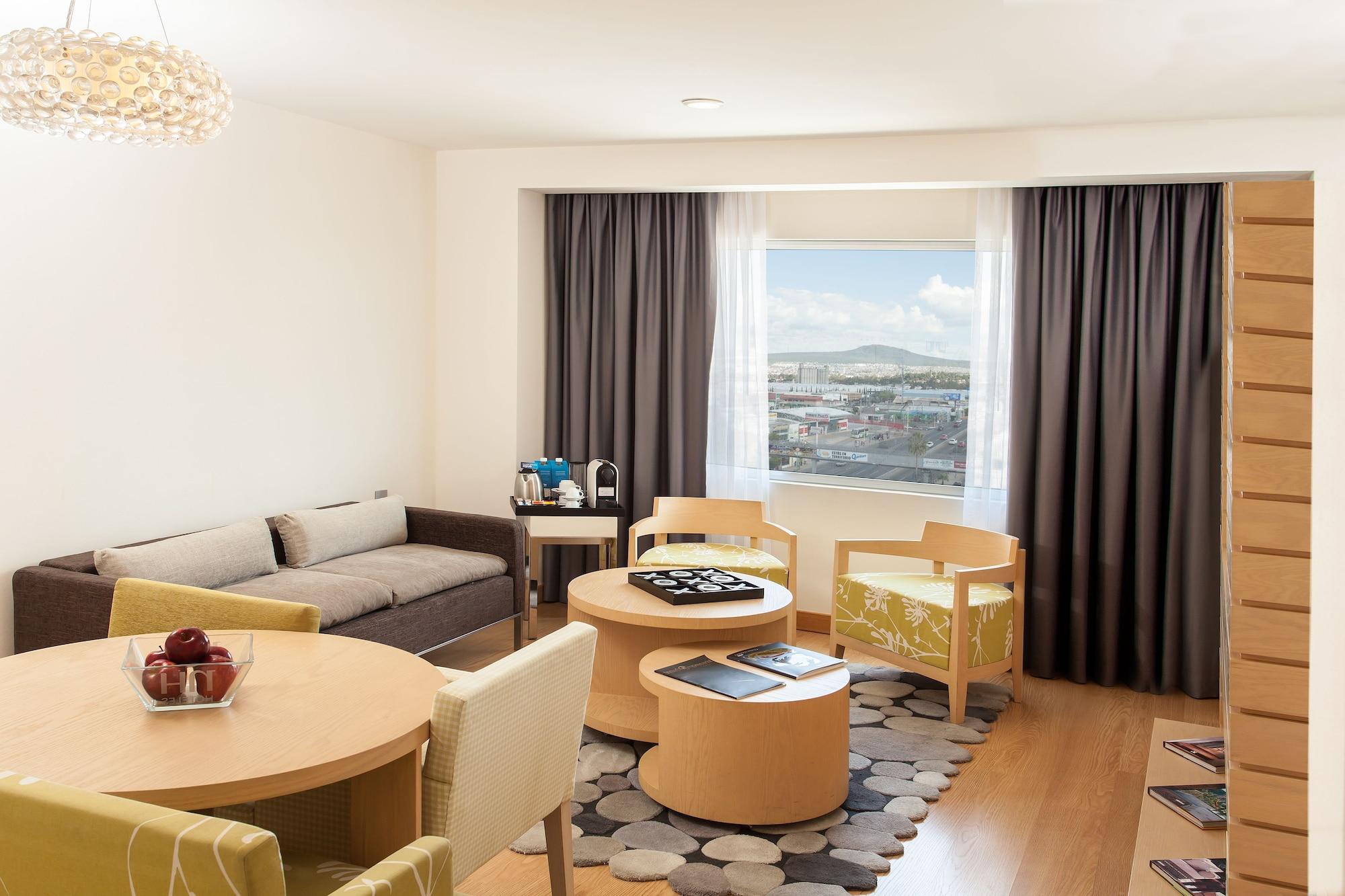 Nh Queretaro Hotel Екстериор снимка