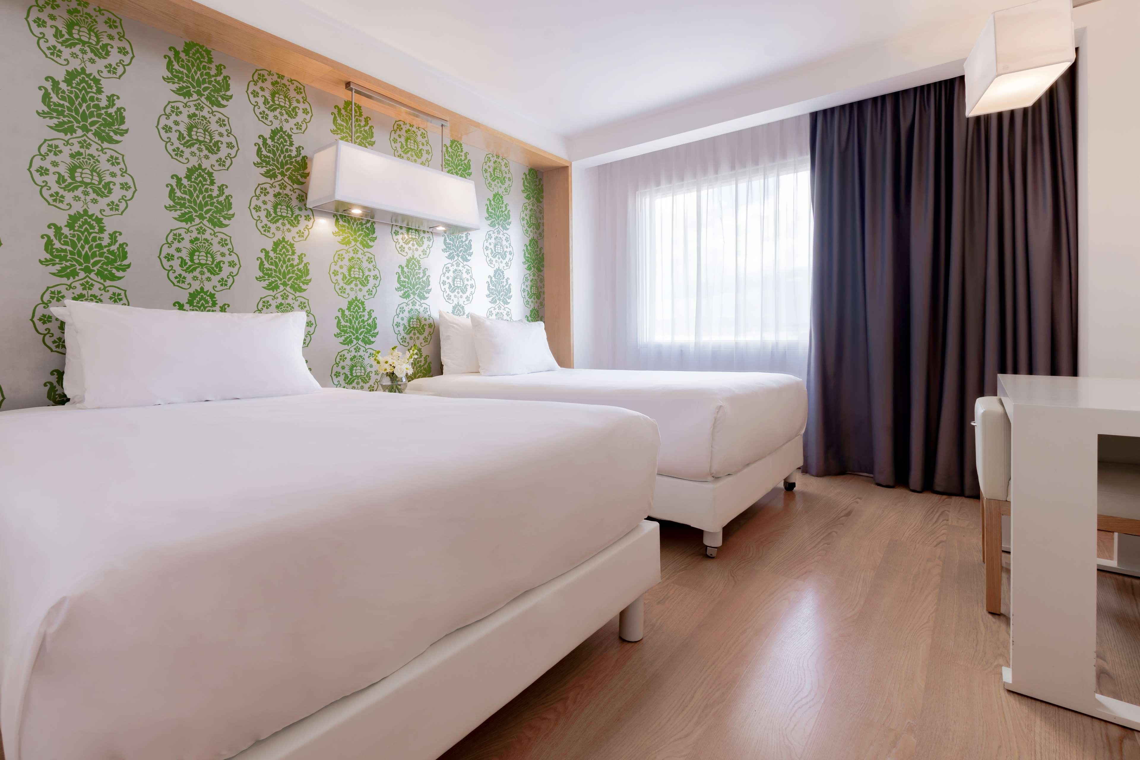 Nh Queretaro Hotel Екстериор снимка