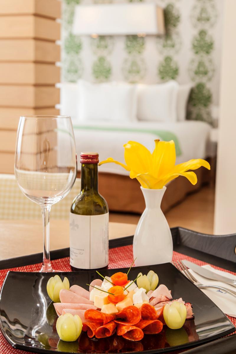 Nh Queretaro Hotel Екстериор снимка