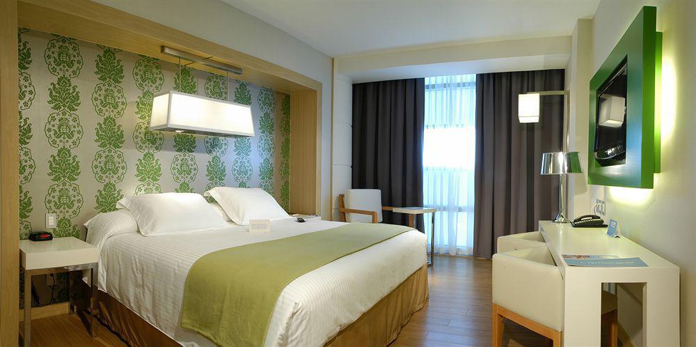 Nh Queretaro Hotel Стая снимка