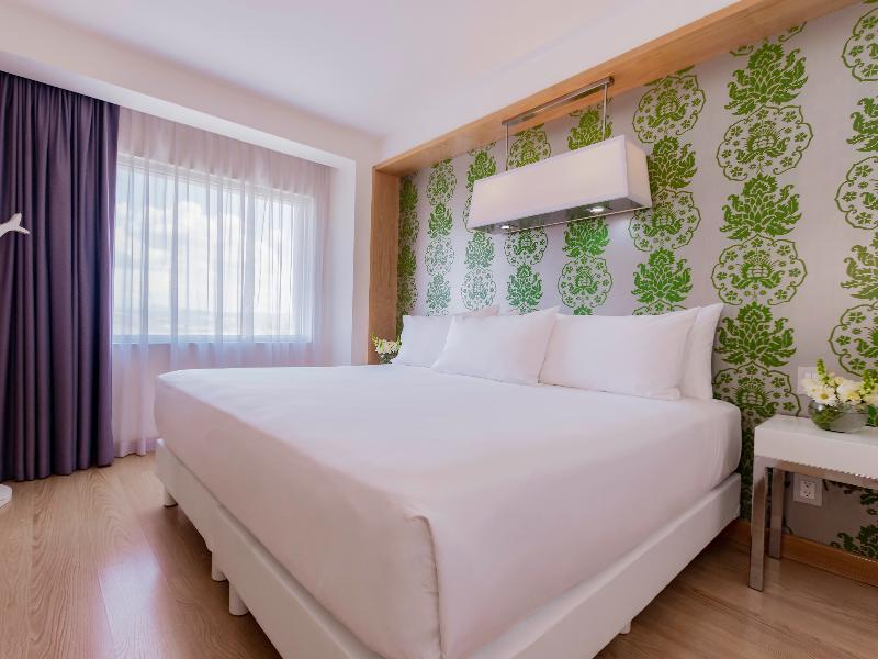 Nh Queretaro Hotel Екстериор снимка
